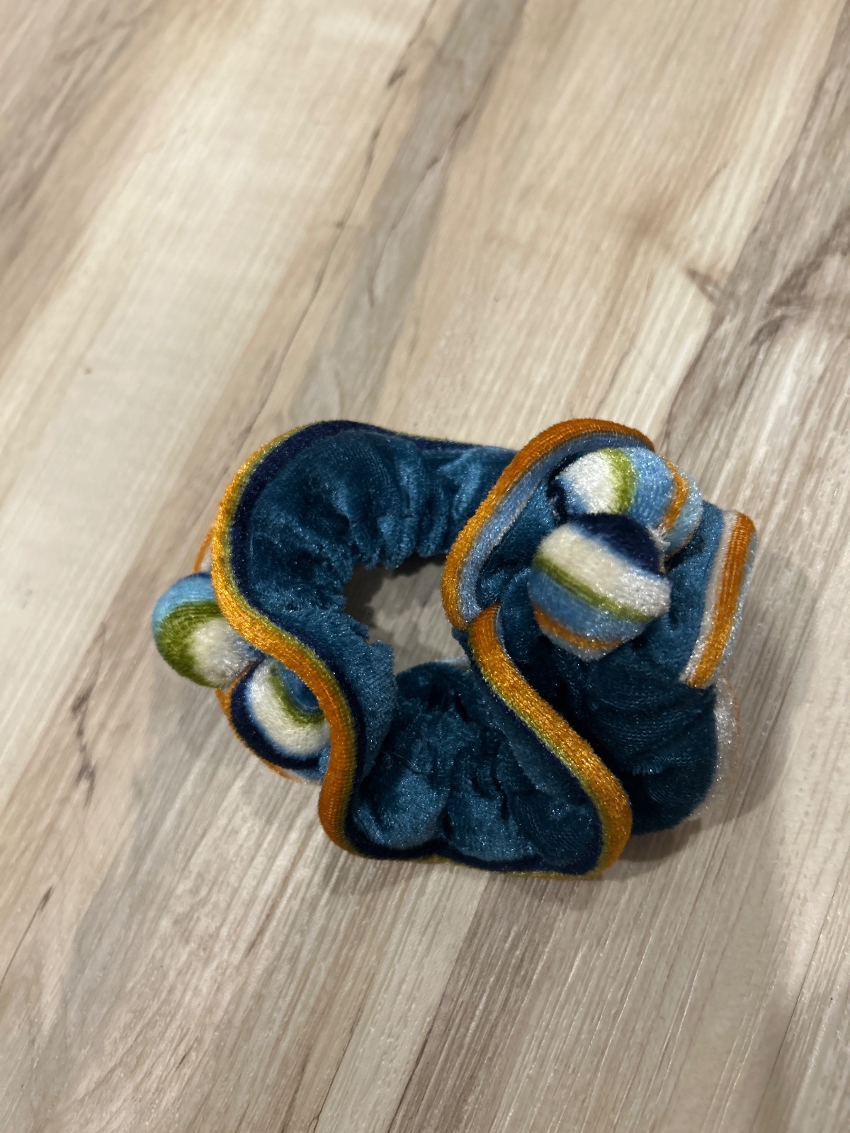 Chouchou en velours bleu